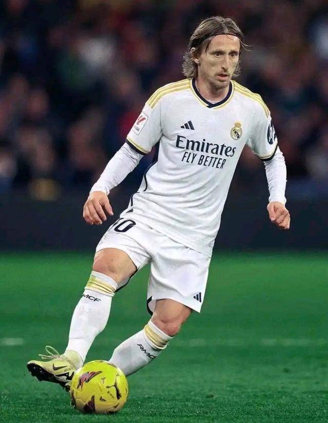 外线哑火！合肥狂风半场三分13投仅1中 命中率只有7.7%