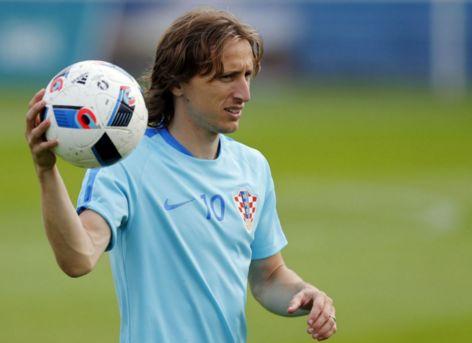 球探报告：阿森纳和切尔西的深入目标，里尔中场布阿迪